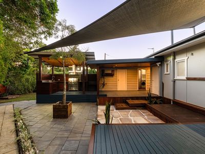 10 Brooke Avenue, Southport