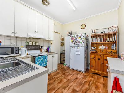 2 Holzgrefe street , Millicent