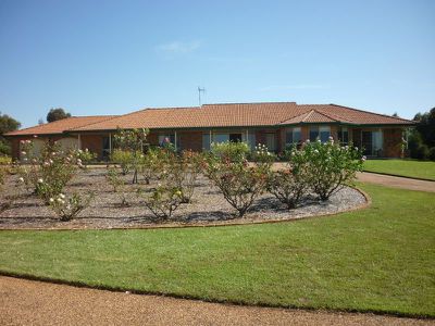 4L Debeaufort Drive, Dubbo