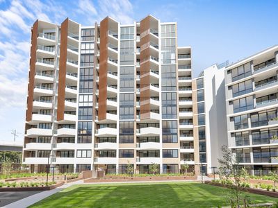 1010 / 32 Civic Way, Rouse Hill