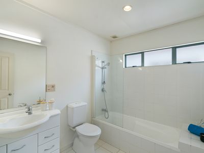 5 Neta Grove, Henderson