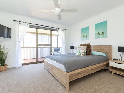 50 LAKEVIEW CRESCENT, Forster