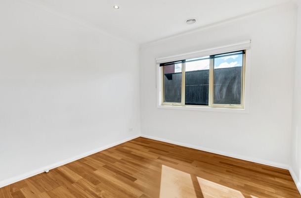 4 / 80 Rathcown Road, Reservoir