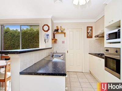 10 Callabona Avenue, Woodcroft