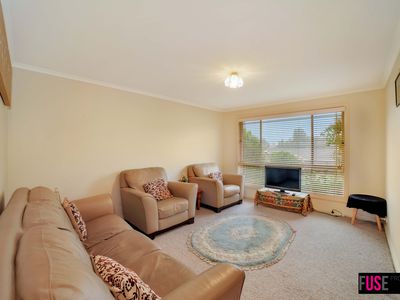 31 River Drive, Karabar