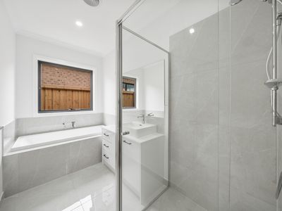 13 stover rd, Clyde North