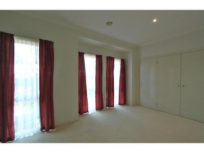 6 Gentle Street, Clayton