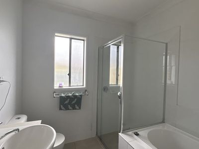 2 / 41 First Street, Weston