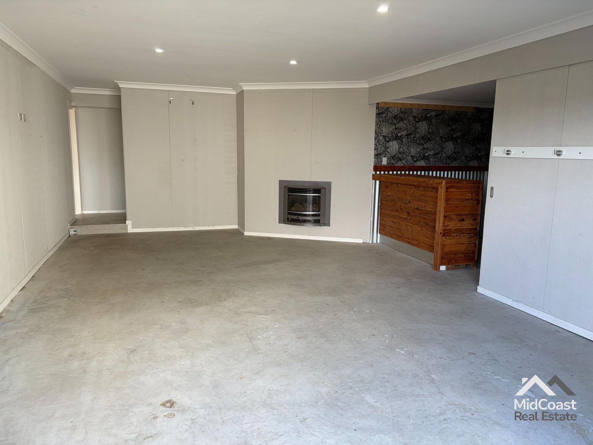 15 Coastal View Drive, Tallwoods Village