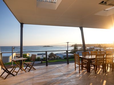 46 Sunset Strip, Manyana