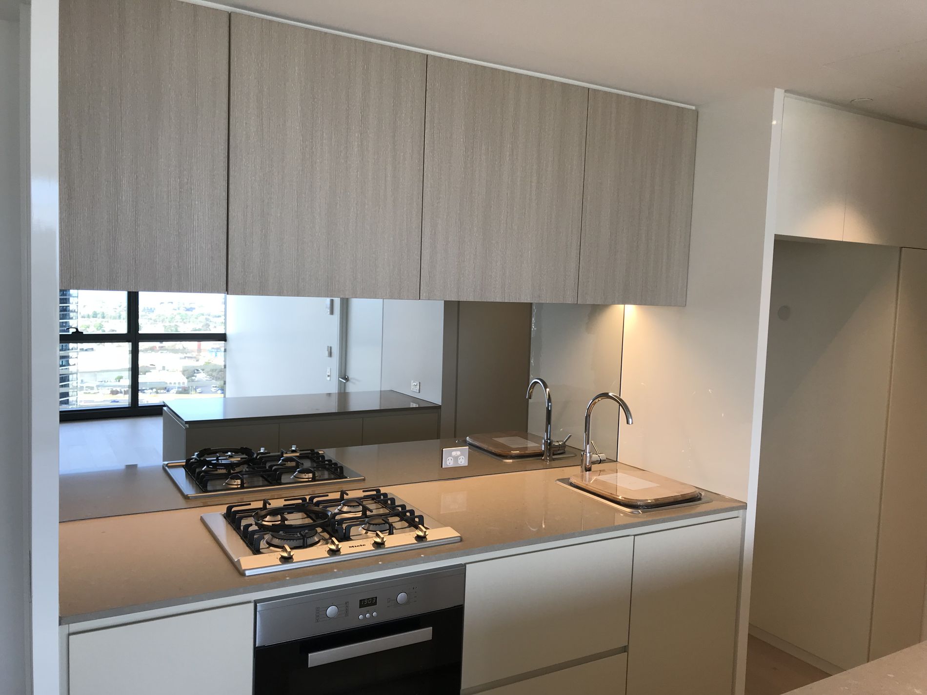 2508N / 883 Collins Street, Docklands