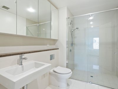 2201 / 237 Adelaide Terrace, Perth