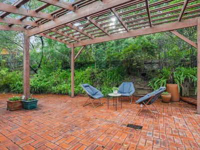 5 Melville Drive, Greensborough