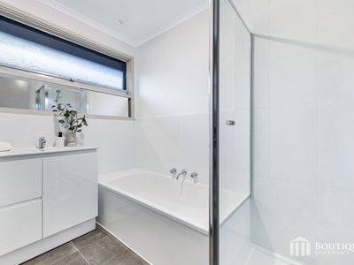 12 Searle Court, Dandenong North
