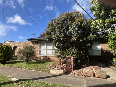 8 Westminster Drive, Werribee