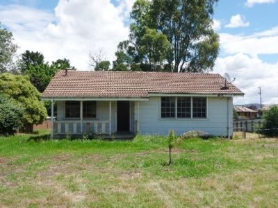 376 Woomera Crescent, Lavington