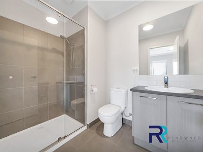 4 TAPIOCA STREET, Manor Lakes