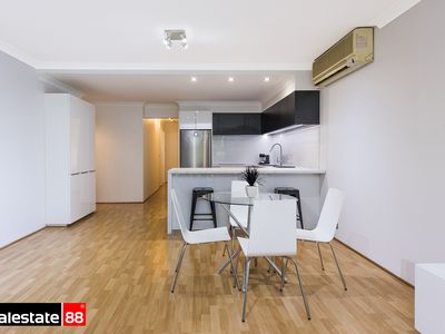 24 / 122 Mounts Bay Road, Perth