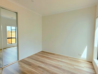 8 Lord Street, Thornhill Park