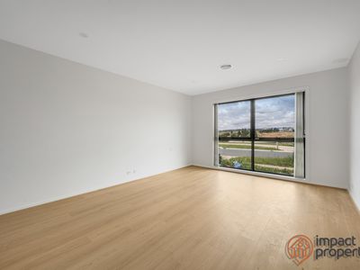 38 Pat Lovell Crescent, Whitlam