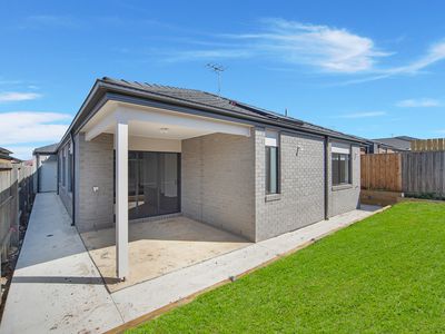 15 Quince Road, Manor Lakes
