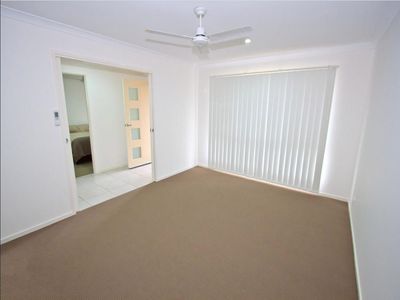 9 Dartmouth Close, Clinton