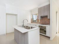 2 / 39 Jane Street, West End