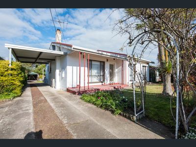 17 Plunkett Terrace, Millicent