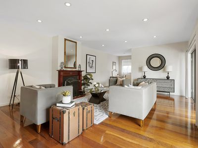 21 Washington Drive, Oakleigh South