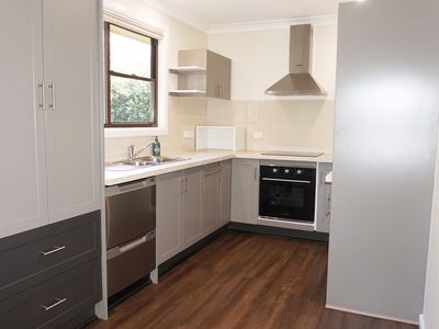 5-7 SWAN STREET, Robertson