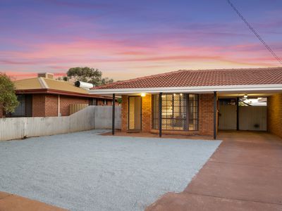 90A Keenan Street, Hannans