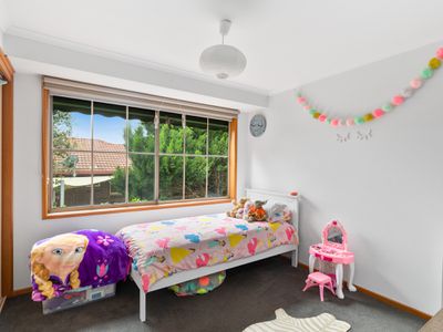 18 Priestley Crescent, Seymour