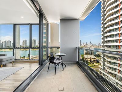911 / 2 COMO CRESCENT, Southport