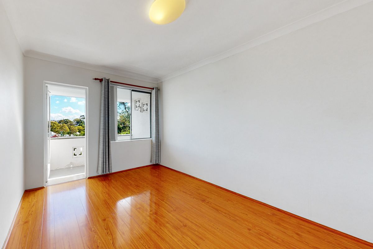 11 / 8 Thames Street, Balmain