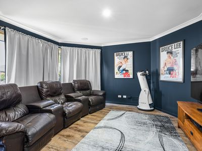 24 MANLY CRESCENT, Warnbro