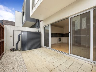 18 Waxflower Crescent, Bundoora