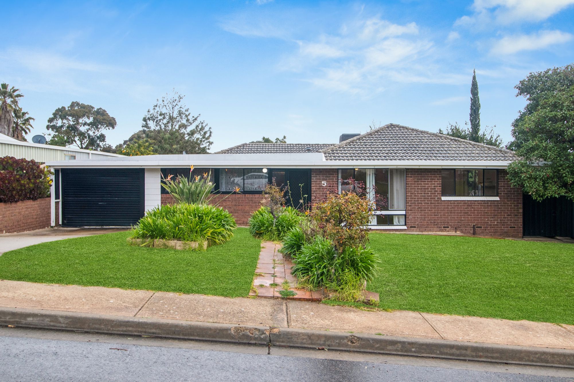 5 Sovereign Street, Hallett Cove
