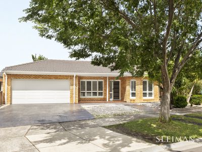 4 Omarama Way, Taylors Hill