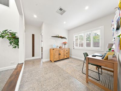 73 Deakin Street, Oak Flats