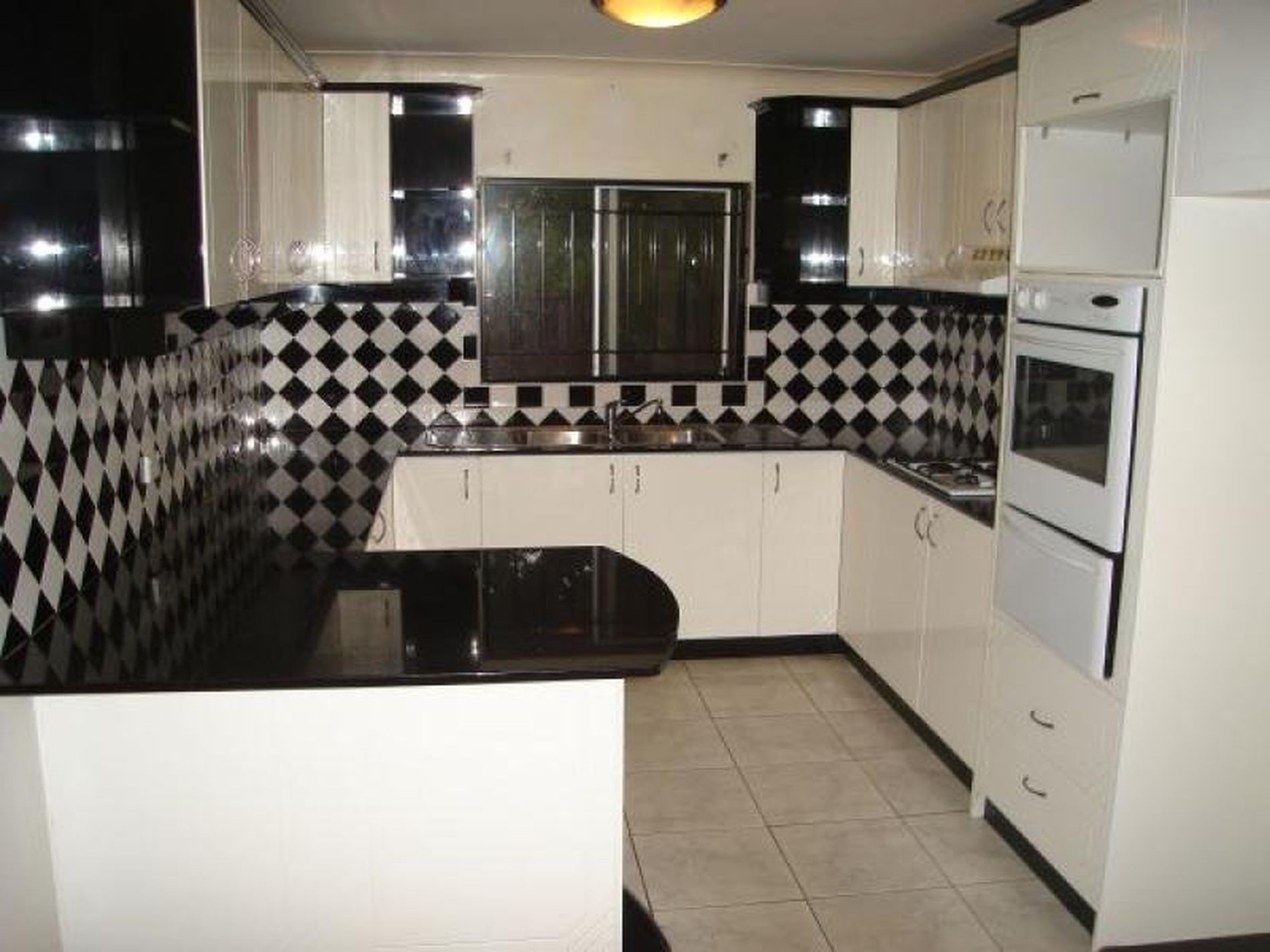 32 Koala Road, Greenacre