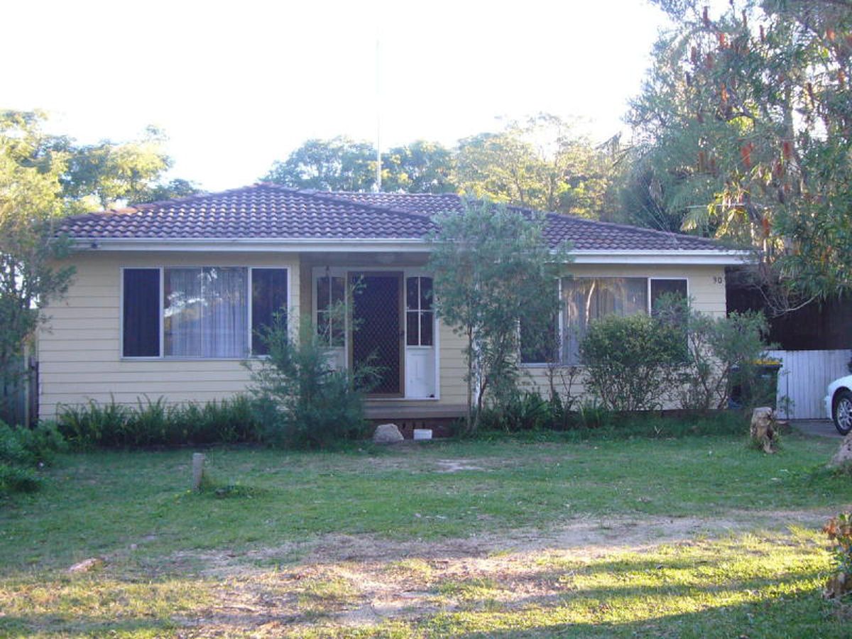 30 Lloyd George Grove, Tanilba Bay - Image 1