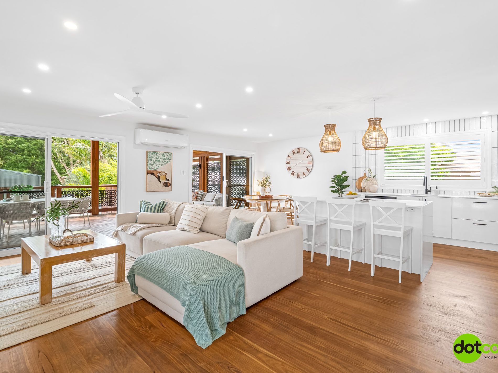 77 Buff Point Avenue, Buff Point