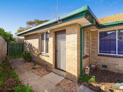 4 / 20 Strathmore Crescent, Hoppers Crossing