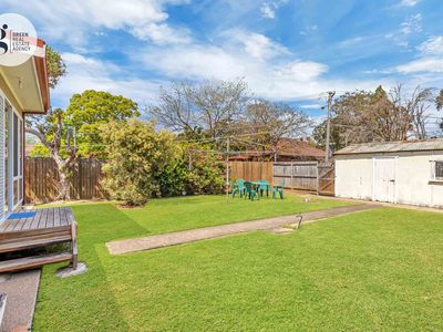 107 Cobham Ave, Melrose Park