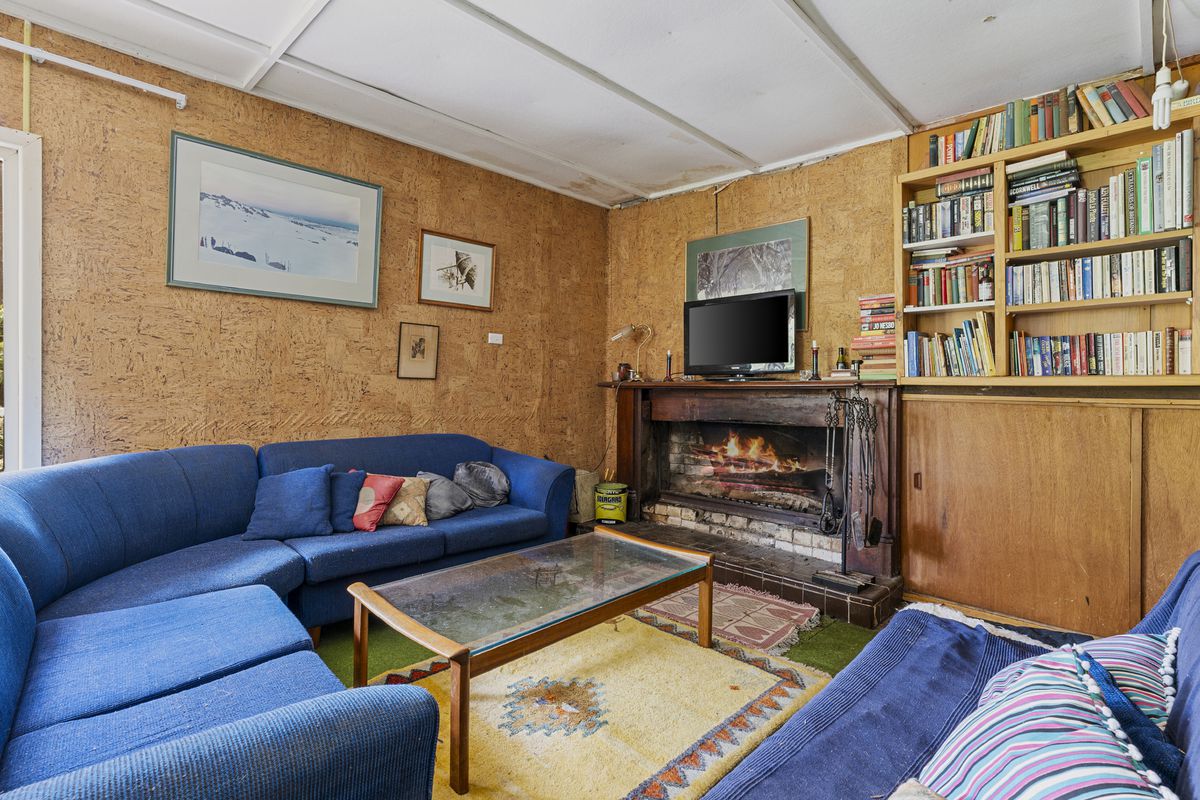 27 Rosella Street, Sawmill Settlement