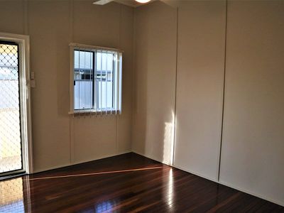 2 / 60 King Street, Kingaroy