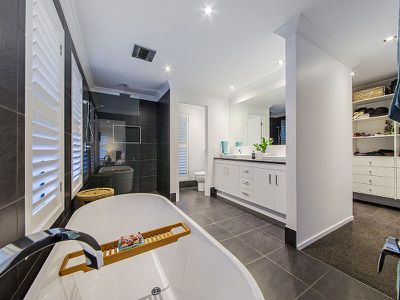 93 Feathertail Pl, Wakerley