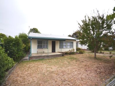 13 Simmonds Street , Mount Beauty