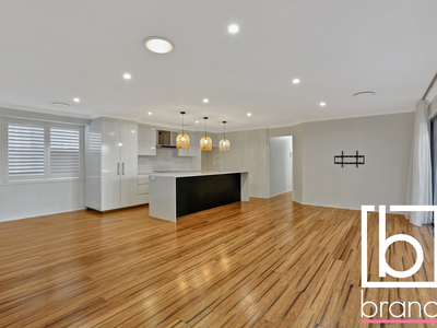 7 Honeygum Way, Mardi