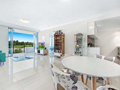 201 / 15 Compass Drive, Biggera Waters